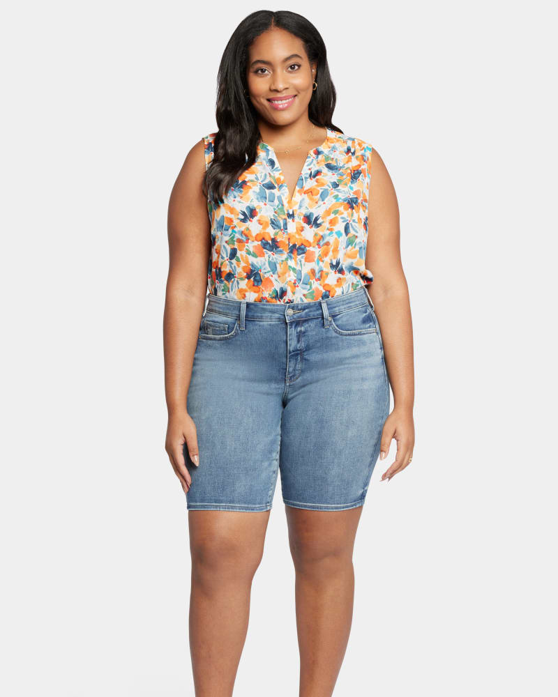 Front of a model wearing a size 14W BRIELLA SHORT in ROMANCE by NYDJ. | dia_product_style_image_id:295451